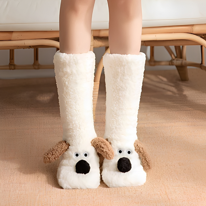 Dahlia Hearth Indoor Slippers – White
