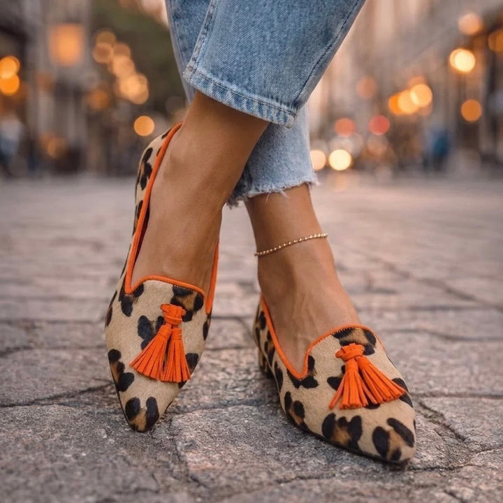 Kelsey Hearth Ballet Flats – Orange
