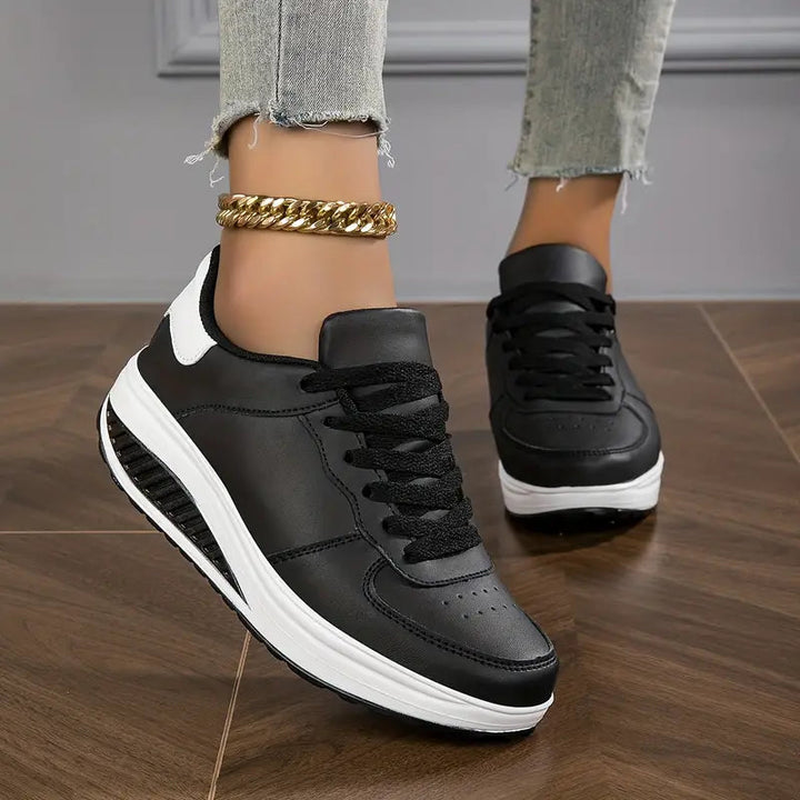 Makenna Porch Everyday Sneakers – Black