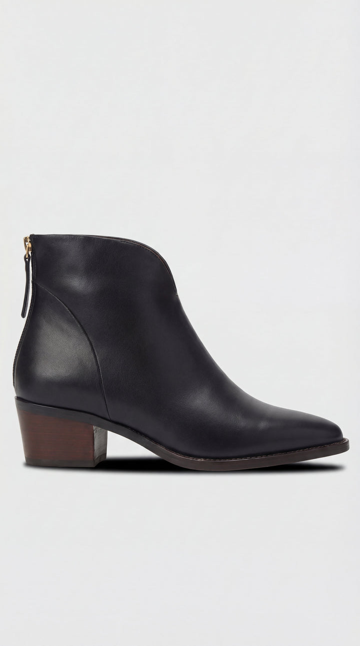 Sloane Porch Ankle Boots – Black