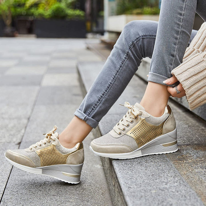 Elodie Larkspur Everyday Sneakers – Beige
