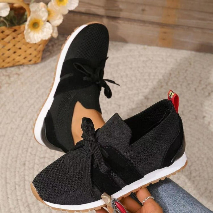 Kelsey Larkspur Everyday Sneakers – Black