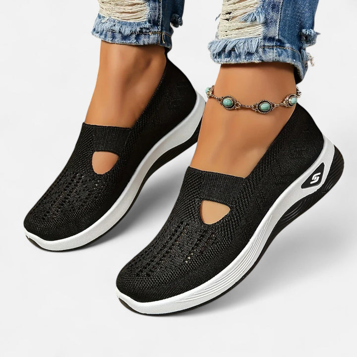 Madeline Larkspur Everyday Sneakers – Black