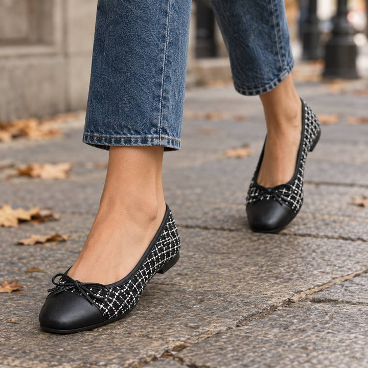 Blair Larkspur Ballet Flats – Black