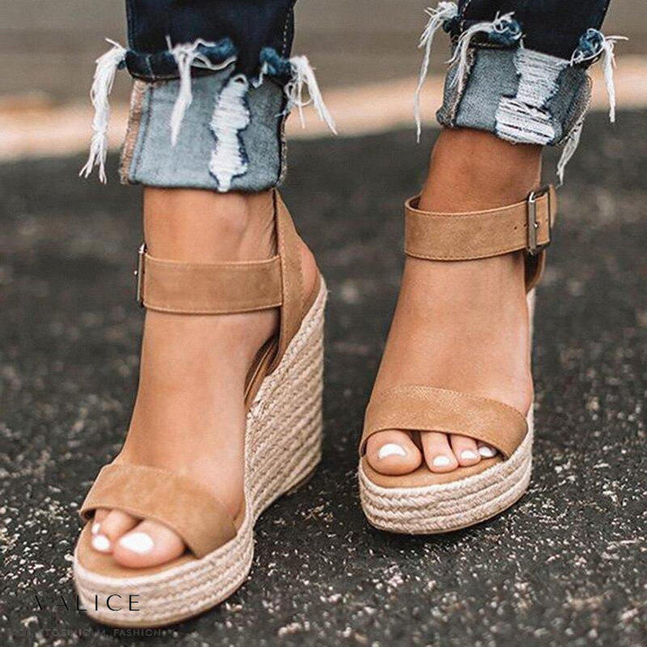 Brooklyn Hearth Wedge Pumps – Brown